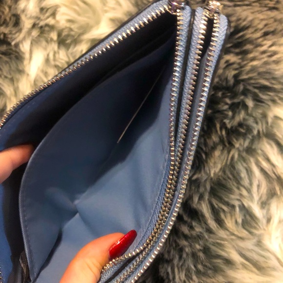 Coach Wristlet 👜 - Picture 4 of 4